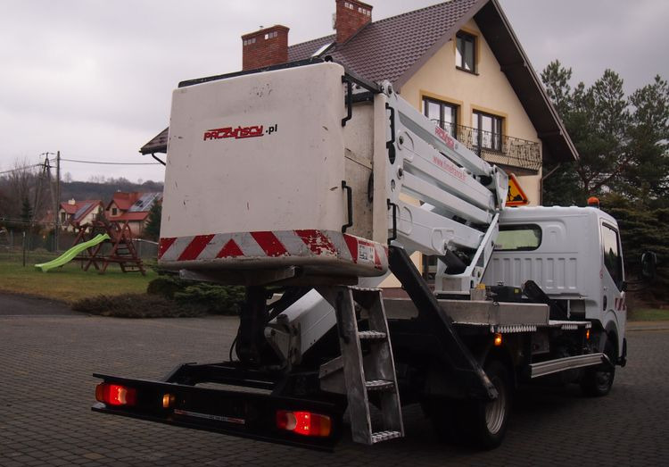 Samochód Renault Isoli PLE194/10N 2015 Renault Maxity Zwyżka Podnośnik koszowy - Camión con plataforma elevadora: foto 5 Samochód Renault Isoli PLE194/10N 2015 Renault Maxity Zwyżka Podnośnik koszowy - Camión con plataforma elevadora: foto 5