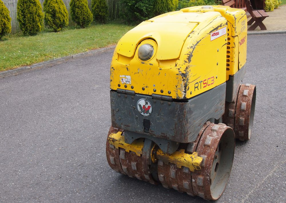 Walec Wacker RT-SC3 2015 Walec kołek - Mini compactadora: foto 3 Walec Wacker RT-SC3 2015 Walec kołek - Mini compactadora: foto 3