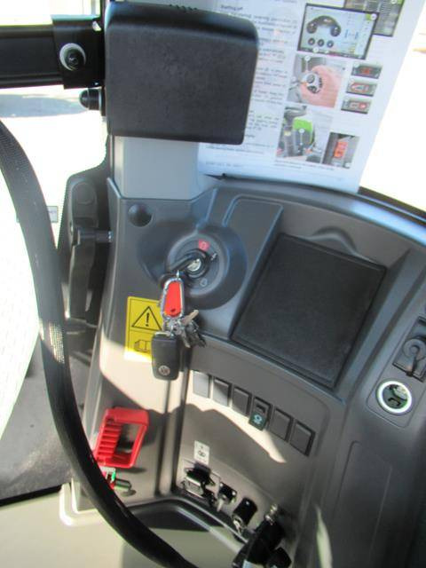 Tractor Claas Xerion 5000 Trac: foto 15