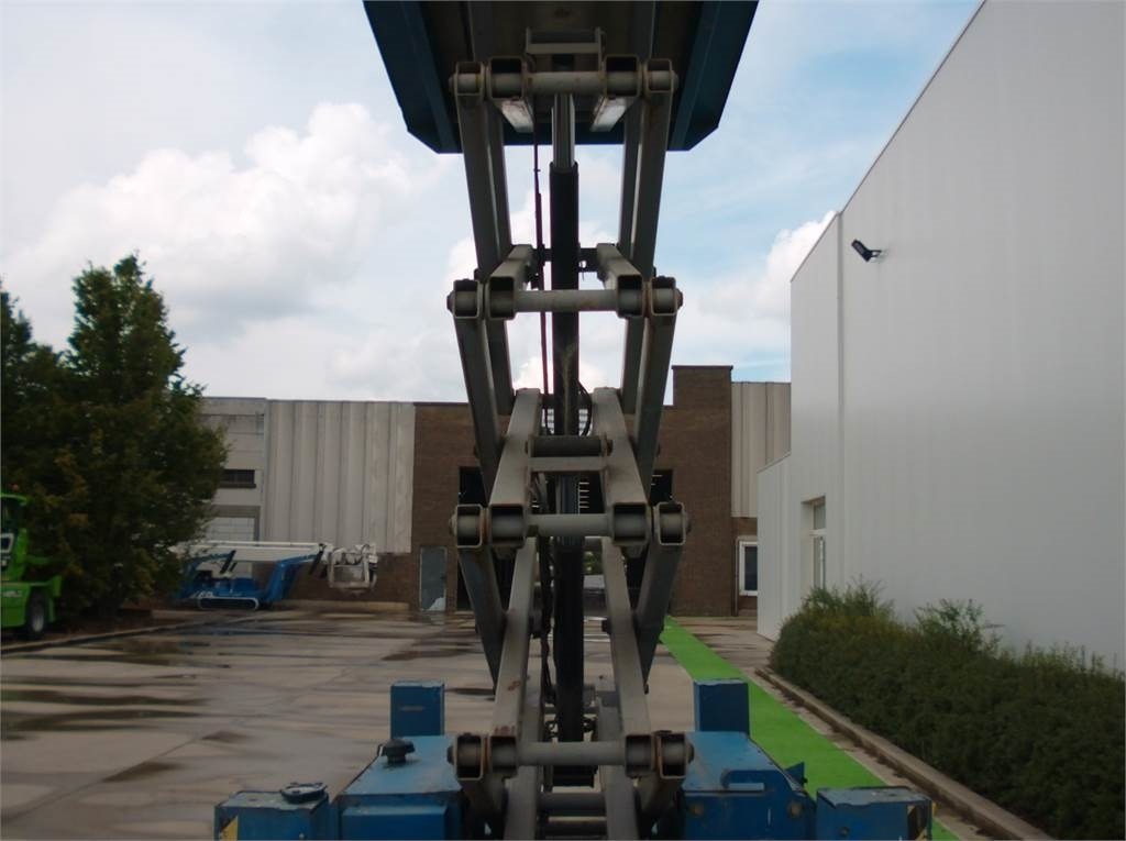 Plataforma de tijeras Genie GS3268RT: foto 7 Plataforma de tijeras Genie GS3268RT: foto 7