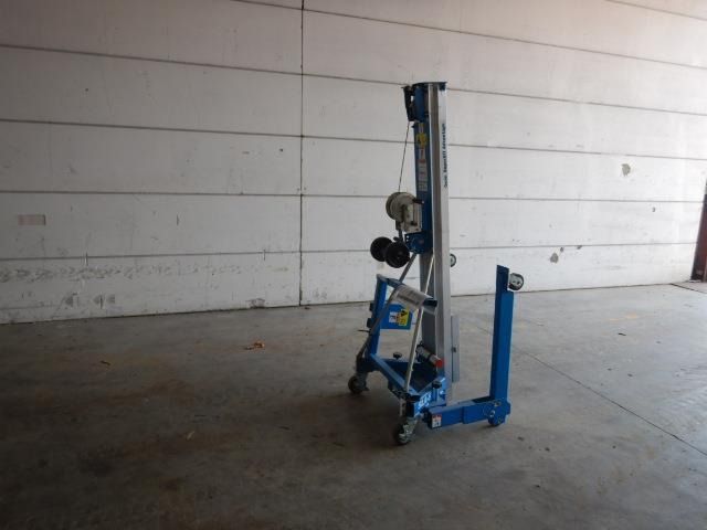 Genie SLA5 - Plataforma de mástil vertical: foto 3 Genie SLA5 - Plataforma de mástil vertical: foto 3