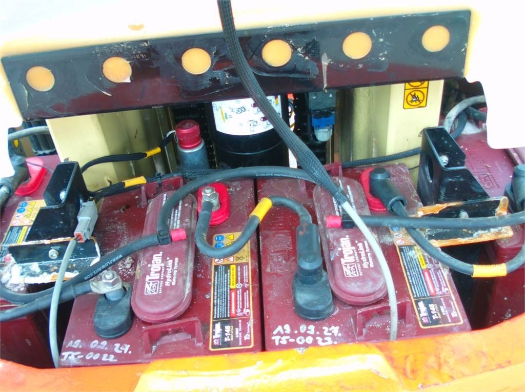 JLG Toucan 12E+ - Plataforma de mástil vertical: foto 5 JLG Toucan 12E+ - Plataforma de mástil vertical: foto 5