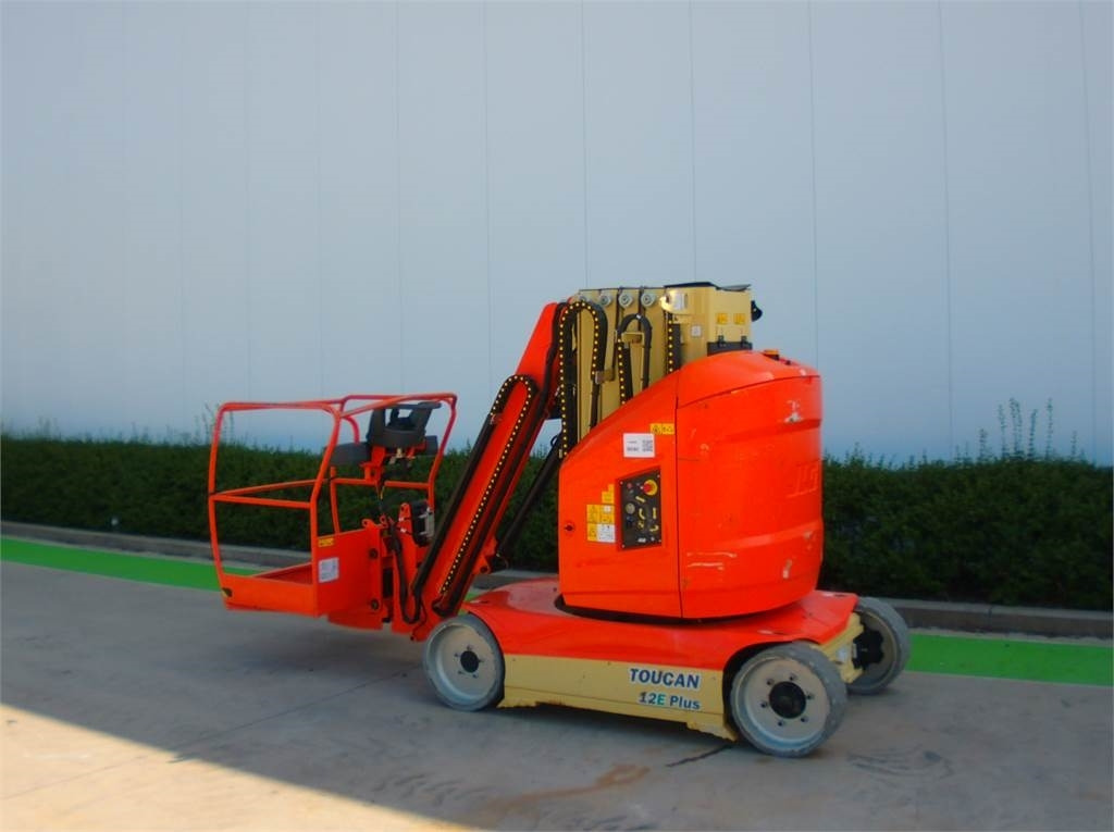 JLG Toucan 12E+ - Plataforma de mástil vertical: foto 3 JLG Toucan 12E+ - Plataforma de mástil vertical: foto 3
