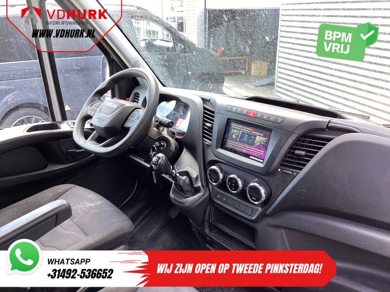 Iveco Daily 35S14V 2.3 L2H2 EXPORT Gev.stoel/ 3.5T trekverm./ 270gr deuren/ Carplay/ Camera/ Climate/ Cruise/ Trekhaak - Furgón: foto 3 Iveco Daily 35S14V 2.3 L2H2 EXPORT Gev.stoel/ 3.5T trekverm./ 270gr deuren/ Carplay/ Camera/ Climate/ Cruise/ Trekhaak - Furgón: foto 3