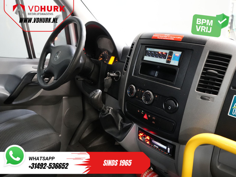 Mercedes-Benz Sprinter 313 2.2 CDI L2H2 €10.164 Incl. BTW BPM VRIJ! EXPORT Combi/ 9 Persoons/ Kombi/ 9P/ Airco/ Rolstoellift - Minibús, Furgoneta de pasajeros: foto 3 Mercedes-Benz Sprinter 313 2.2 CDI L2H2 €10.164 Incl. BTW BPM VRIJ! EXPORT Combi/ 9 Persoons/ Kombi/ 9P/ Airco/ Rolstoellift - Minibús, Furgoneta de pasajeros: foto 3