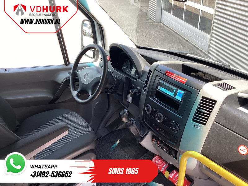 Mercedes-Benz Sprinter 313 2.2 CDI L2H2 €9922 Incl. BTW BPM VRIJ! EXPORT ONLY Combi/ 9 Persoons/ Kombi/ 9P/ Airco/ Rolstoellift - Minibús, Furgoneta de pasajeros: foto 3 Mercedes-Benz Sprinter 313 2.2 CDI L2H2 €9922 Incl. BTW BPM VRIJ! EXPORT ONLY Combi/ 9 Persoons/ Kombi/ 9P/ Airco/ Rolstoellift - Minibús, Furgoneta de pasajeros: foto 3