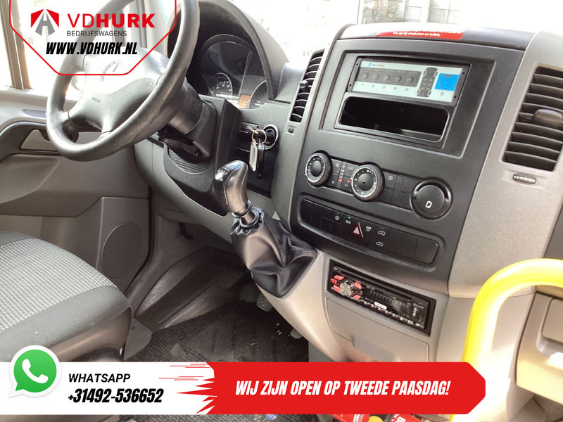Mercedes-Benz Sprinter 313 2.2 CDI L3H2 €8.954 Incl. BTW BPM VRIJ! EXPORT ONLY Combi/ 9 Persoons/ Kombi/ 9P/ Airco/ Rolstoellift - Minibús, Furgoneta de pasajeros: foto 4 Mercedes-Benz Sprinter 313 2.2 CDI L3H2 €8.954 Incl. BTW BPM VRIJ! EXPORT ONLY Combi/ 9 Persoons/ Kombi/ 9P/ Airco/ Rolstoellift - Minibús, Furgoneta de pasajeros: foto 4