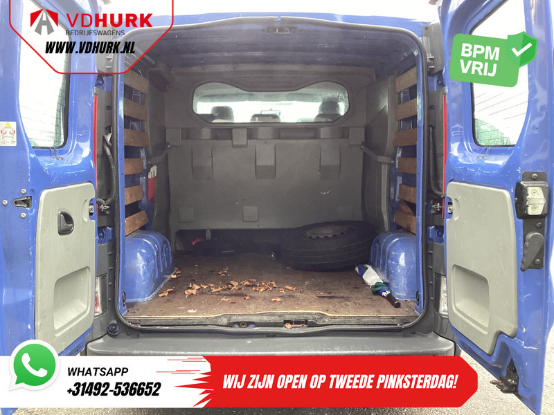Opel Vivaro 2.5 CDTI 115 pk DC Dubbel Cabine MARGE EXPORT ONLY 2x Schuifdeur/ 6 Pers./ Airco/ PDC/ Trekhaak - Furgoneta pequeña, Furgoneta combi: foto 5 Opel Vivaro 2.5 CDTI 115 pk DC Dubbel Cabine MARGE EXPORT ONLY 2x Schuifdeur/ 6 Pers./ Airco/ PDC/ Trekhaak - Furgoneta pequeña, Furgoneta combi: foto 5