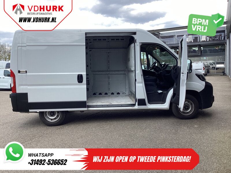 Peugeot Boxer 2.2 HDi L2H2 LED/ Carplay/ Climate/ Navi/ Camera/ Cruise/ PDC - Furgoneta pequeña: foto 5 Peugeot Boxer 2.2 HDi L2H2 LED/ Carplay/ Climate/ Navi/ Camera/ Cruise/ PDC - Furgoneta pequeña: foto 5