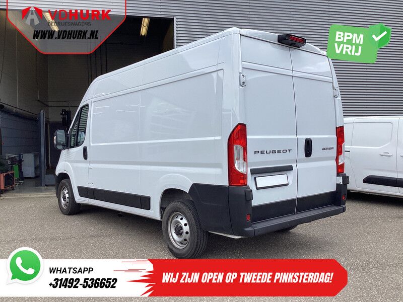 Peugeot Boxer 2.2 HDi L2H2 LED/ Carplay/ Climate/ Navi/ Camera/ Cruise/ PDC - Furgoneta pequeña: foto 2 Peugeot Boxer 2.2 HDi L2H2 LED/ Carplay/ Climate/ Navi/ Camera/ Cruise/ PDC - Furgoneta pequeña: foto 2