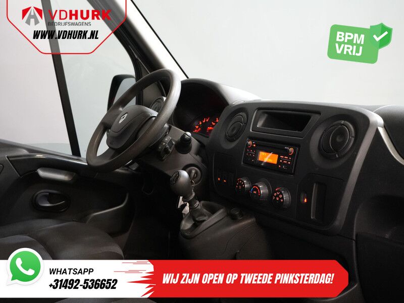 Renault Master T35 2.3 dCi 145 pk L2H2 270Gr.Deuren/ 2.5t Trekverm./ Imperiaal + Trap/ Airco/ PDC/ Trekhaak - Furgón: foto 3 Renault Master T35 2.3 dCi 145 pk L2H2 270Gr.Deuren/ 2.5t Trekverm./ Imperiaal + Trap/ Airco/ PDC/ Trekhaak - Furgón: foto 3