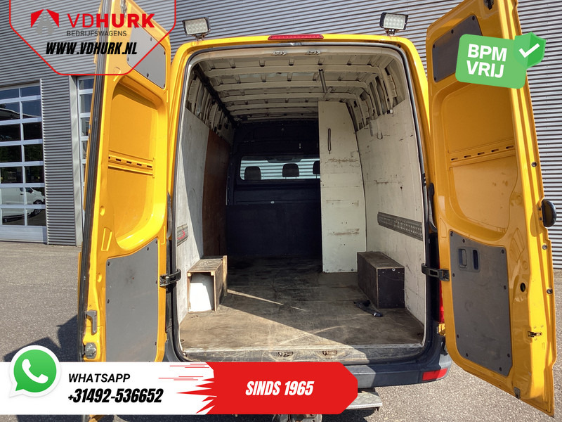 Volkswagen Crafter 32 2.5 TDI 136 pk L3H2 EXPORT ONLY DB Riem V.V./ 2.8t Trekgewicht/ Airco/ 270Gr.Deuren/ Trekhaak - Furgoneta pequeña: foto 5 Volkswagen Crafter 32 2.5 TDI 136 pk L3H2 EXPORT ONLY DB Riem V.V./ 2.8t Trekgewicht/ Airco/ 270Gr.Deuren/ Trekhaak - Furgoneta pequeña: foto 5