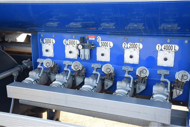 MAN TGM 26.340 - Cisterna camión: foto 4 MAN TGM 26.340 - Cisterna camión: foto 4