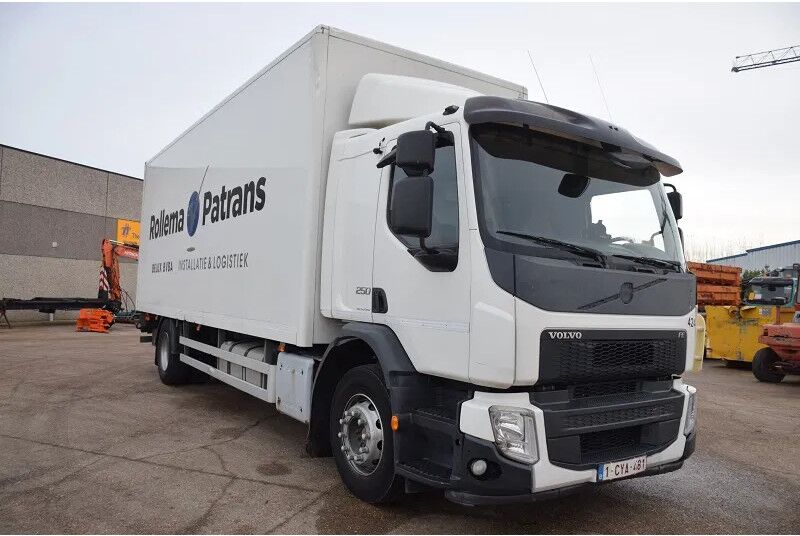 Volvo FE 250 - Camión caja cerrada: foto 4 Volvo FE 250 - Camión caja cerrada: foto 4