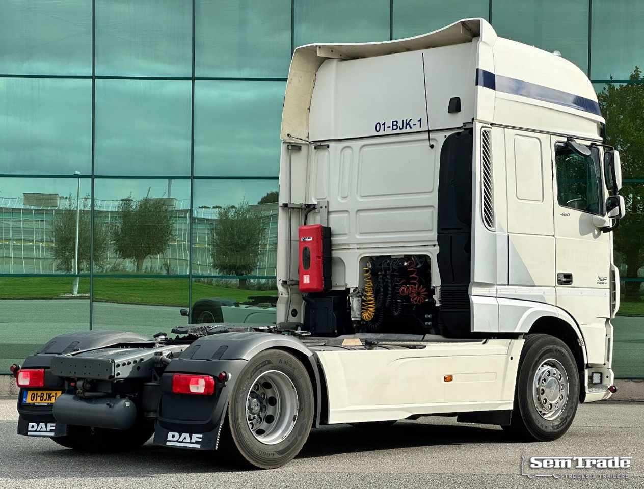 DAF XF 460 Euro 6 FT SSC 852.000 KM 2X Tanks TOP Condition Holland-Truck - Cabeza tractora: foto 4 DAF XF 460 Euro 6 FT SSC 852.000 KM 2X Tanks TOP Condition Holland-Truck - Cabeza tractora: foto 4