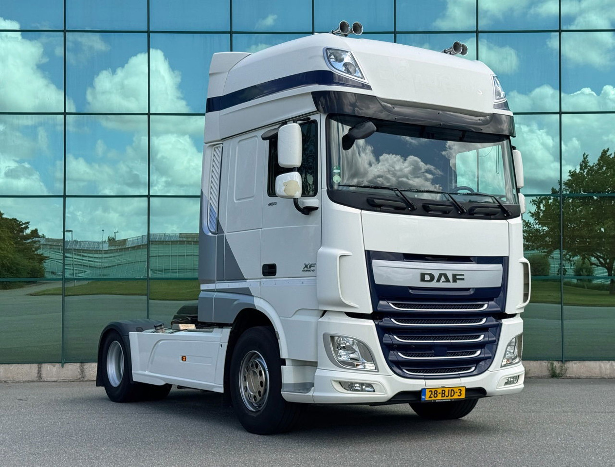 DAF XF 460 FT SSC 2x Tanks 685.000 KM Super Condition NL Truck 3 Pieces IN Stock - Cabeza tractora: foto 5 DAF XF 460 FT SSC 2x Tanks 685.000 KM Super Condition NL Truck 3 Pieces IN Stock - Cabeza tractora: foto 5