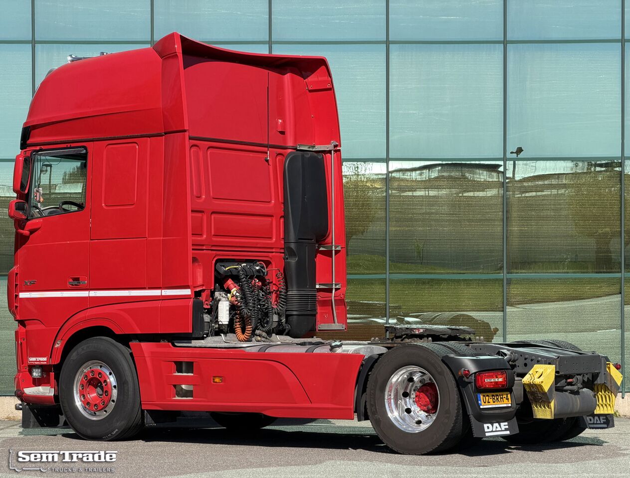 DAF XF 530 FT SSC Park Airco 2X Tanks Full Spoiler TOP Condition Holland-Truck - Cabeza tractora: foto 3 DAF XF 530 FT SSC Park Airco 2X Tanks Full Spoiler TOP Condition Holland-Truck - Cabeza tractora: foto 3