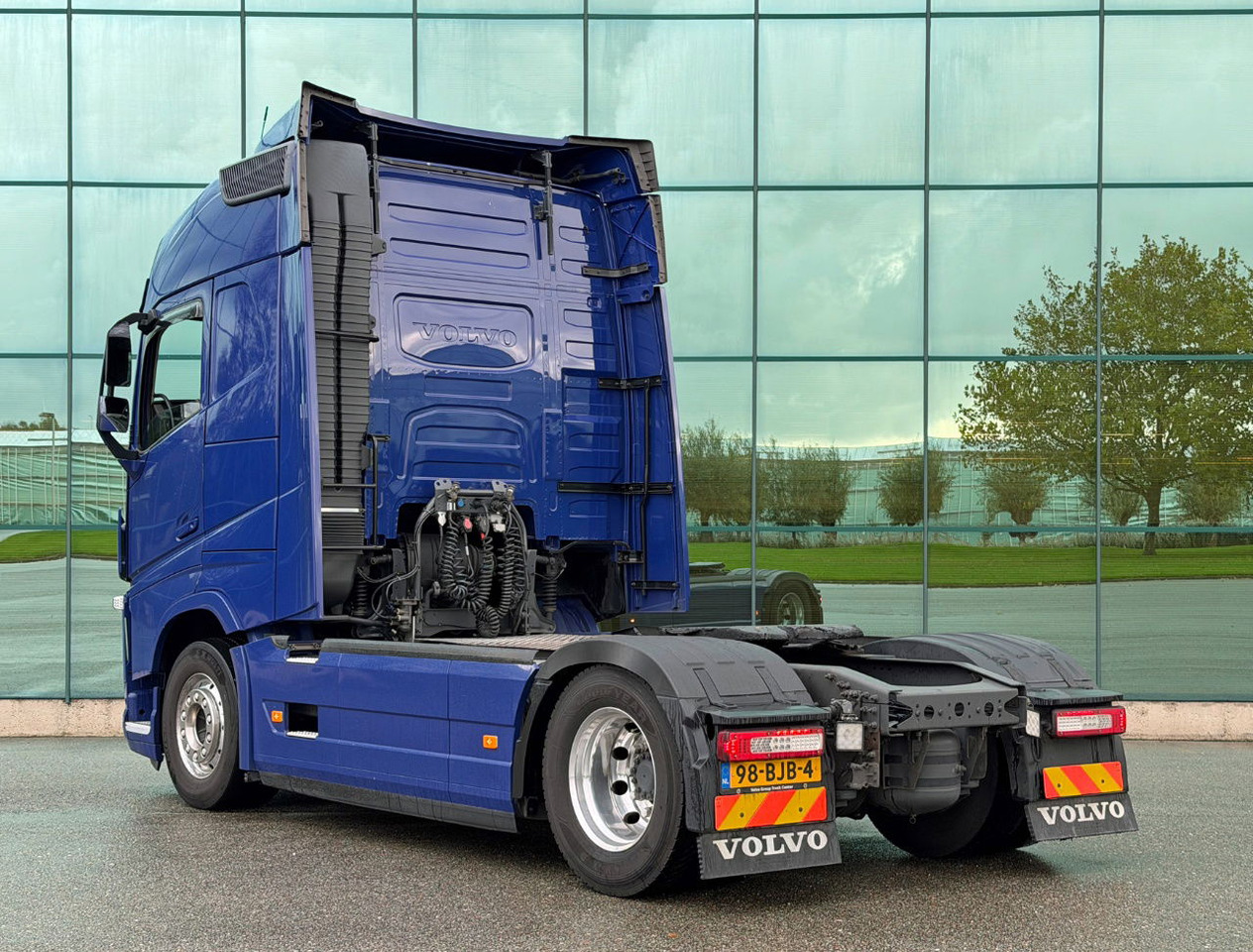 Volvo FH 460 Globetrotter 2x Tanks 811.000 KM TOP Condition NL Truck - Cabeza tractora: foto 3 Volvo FH 460 Globetrotter 2x Tanks 811.000 KM TOP Condition NL Truck - Cabeza tractora: foto 3