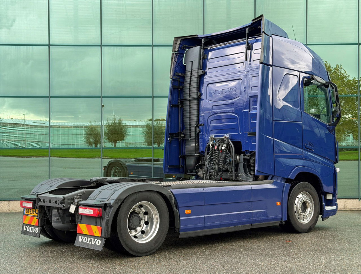 Volvo FH 460 Globetrotter 2x Tanks 811.000 KM TOP Condition NL Truck - Cabeza tractora: foto 4 Volvo FH 460 Globetrotter 2x Tanks 811.000 KM TOP Condition NL Truck - Cabeza tractora: foto 4