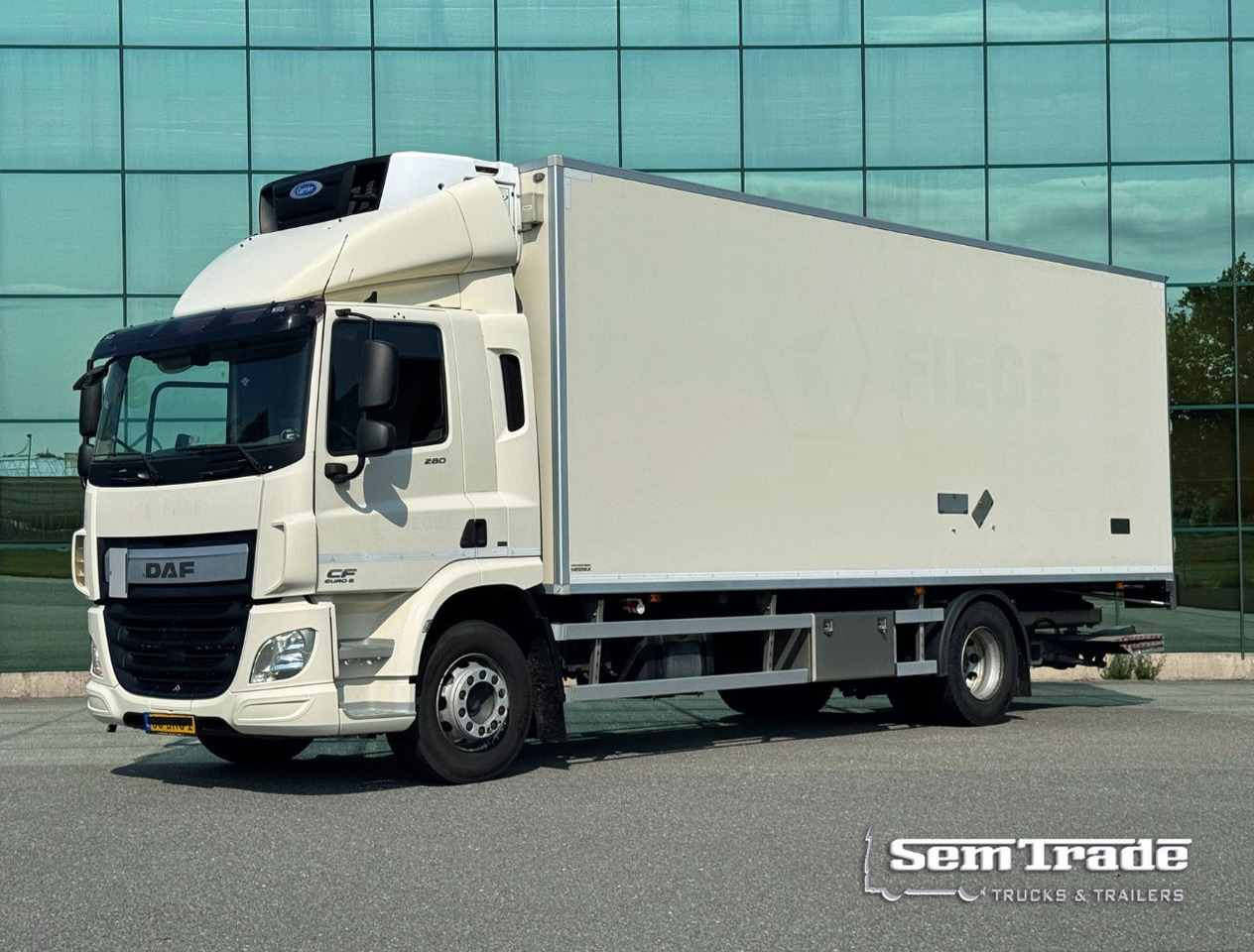 DAF CF 250 Carrier Supra 1150 Multi Temp 561.000 KM Tail Lift NL Truck - Frigorífico camión: foto 1 DAF CF 250 Carrier Supra 1150 Multi Temp 561.000 KM Tail Lift NL Truck - Frigorífico camión: foto 1