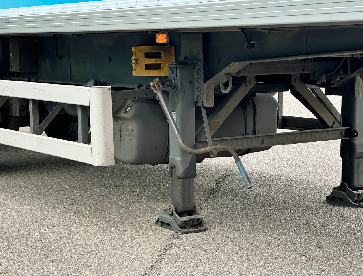 Frigorífico semirremolque Gray and Adams City Trailer Carrier Vector 1850 MT TRI-Temp Tail Lift Side Door Steering Axle 3 Pieces Available: foto 11 Frigorífico semirremolque Gray and Adams City Trailer Carrier Vector 1850 MT TRI-Temp Tail Lift Side Door Steering Axle 3 Pieces Available: foto 11