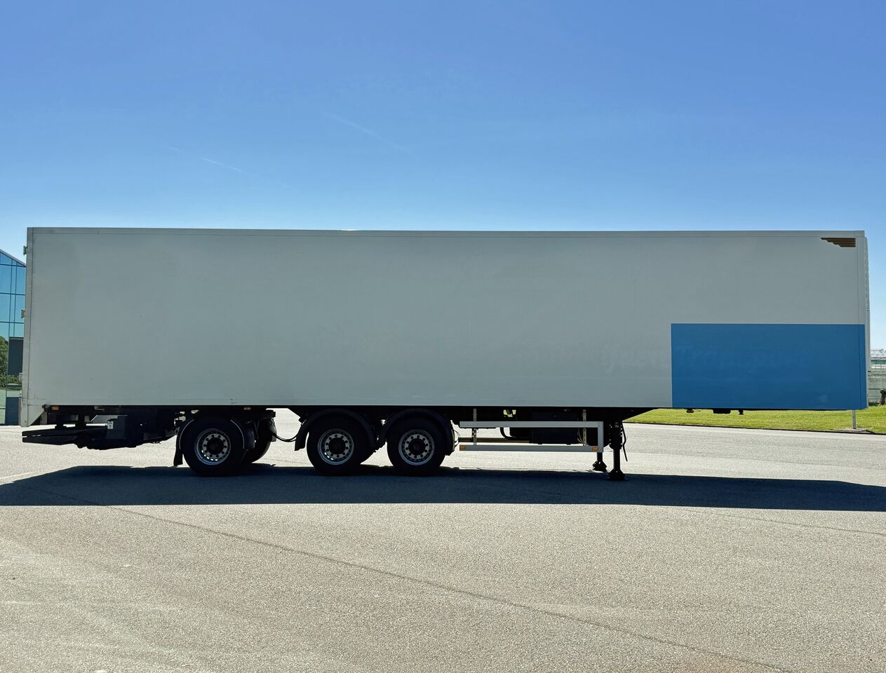 HTF HZP39 Heiwo Thermo King SL200e LOW Engine Hours Tail Lift Drum Brakes Steering Axle Lift Axle Holland-Trailer - Frigorífico semirremolque: foto 5 HTF HZP39 Heiwo Thermo King SL200e LOW Engine Hours Tail Lift Drum Brakes Steering Axle Lift Axle Holland-Trailer - Frigorífico semirremolque: foto 5