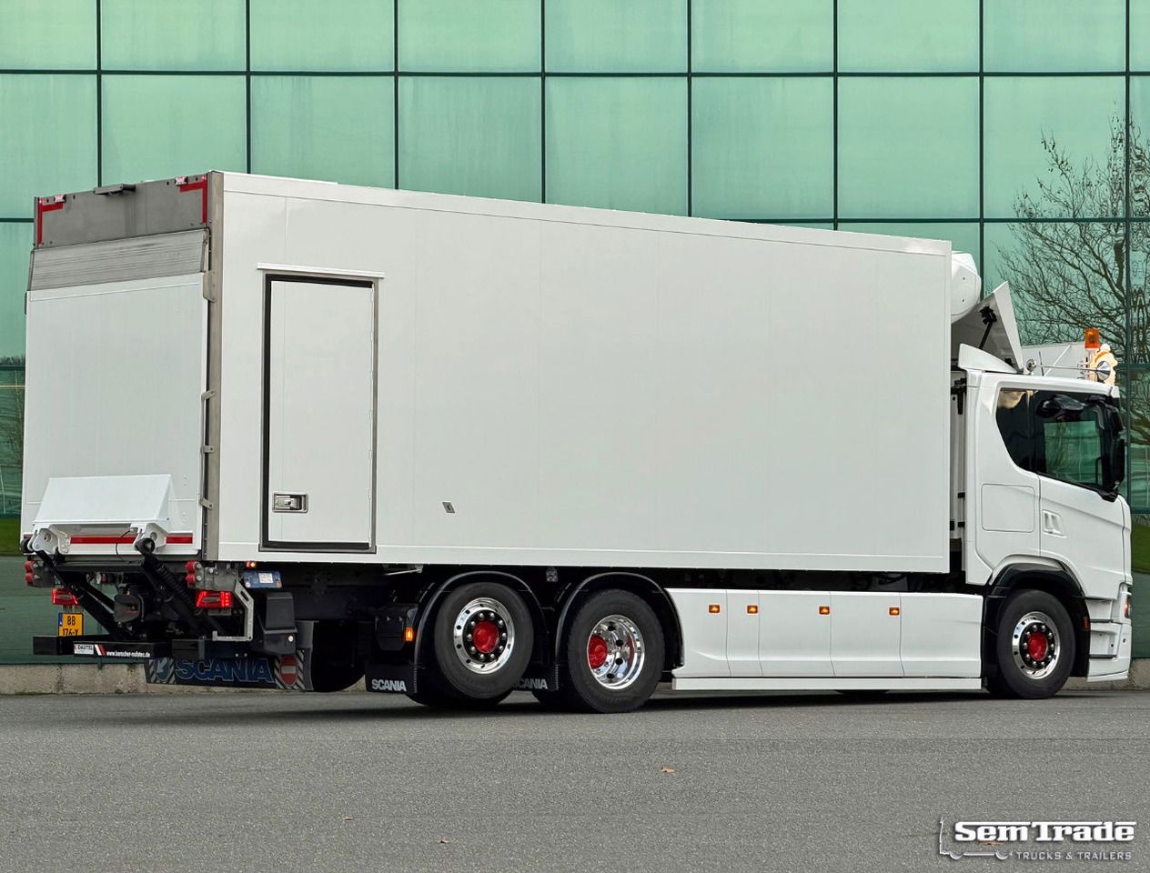 Scania G 560 NGS Full AIR Retarder Only 96.000 KM Isolated BOX Thermo King Tail Lift NEW Condition - Frigorífico camión: foto 4 Scania G 560 NGS Full AIR Retarder Only 96.000 KM Isolated BOX Thermo King Tail Lift NEW Condition - Frigorífico camión: foto 4