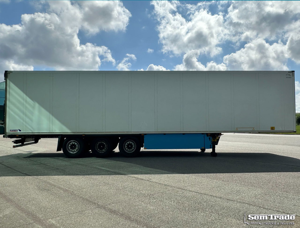 Schmitz Cargobull SCBS3B Thermo King SLXe 300 Lift Axle Holland-Trailer 4 Pieces IN Stock - Frigorífico semirremolque: foto 5 Schmitz Cargobull SCBS3B Thermo King SLXe 300 Lift Axle Holland-Trailer 4 Pieces IN Stock - Frigorífico semirremolque: foto 5