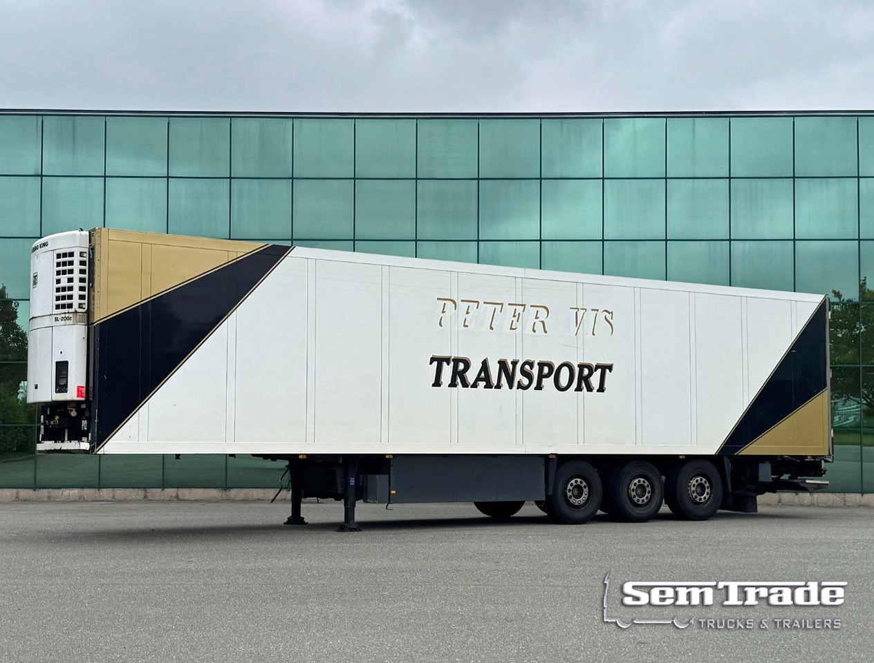 Schmitz Cargobull SKO24 Thermo King SL200e Only 8.900 Hours 270 CM High 250 CM Wide Disc Brakes Lift Axle NL Trailer - Frigorífico semirremolque: foto 1 Schmitz Cargobull SKO24 Thermo King SL200e Only 8.900 Hours 270 CM High 250 CM Wide Disc Brakes Lift Axle NL Trailer - Frigorífico semirremolque: foto 1