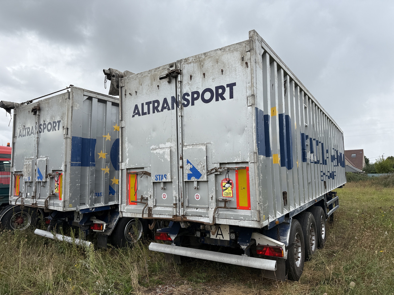 STAS 67m3 ADR classes EX II. FL. OX. AT - Volquete semirremolque: foto 2 STAS 67m3 ADR classes EX II. FL. OX. AT - Volquete semirremolque: foto 2