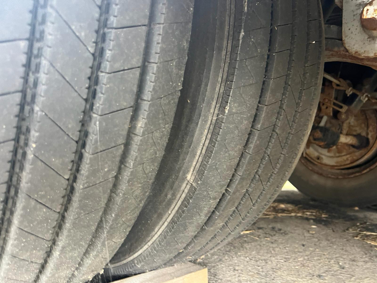 Cisterna remolque para transporte de combustible STOKOTA 20000 L, BOTTOM and TOP LOADING: foto 10 Cisterna remolque para transporte de combustible STOKOTA 20000 L, BOTTOM and TOP LOADING: foto 10