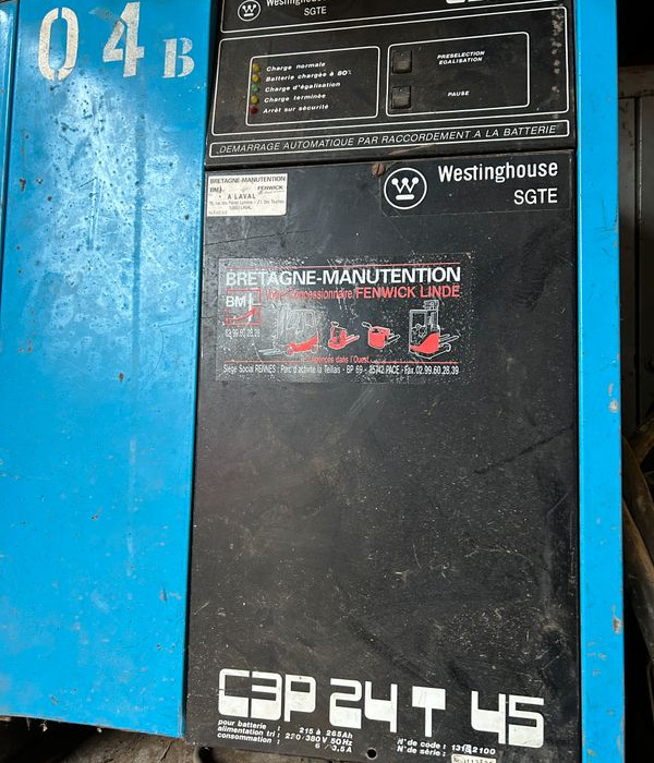 Chargeurs de batteries de traction pour elevateurs , transpalettes , gerbeurs electriques - Maquinaria industrial: foto 4 Chargeurs de batteries de traction pour elevateurs , transpalettes , gerbeurs electriques - Maquinaria industrial: foto 4