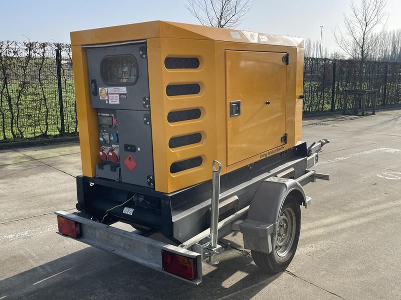 SDMO R 44 C 3 - Generador industriale: foto 4 SDMO R 44 C 3 - Generador industriale: foto 4