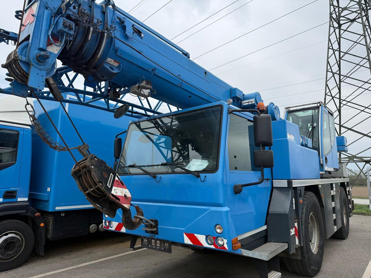 LIEBHERR LTM 1030-2.1 - Autogrúa: foto 4 LIEBHERR LTM 1030-2.1 - Autogrúa: foto 4