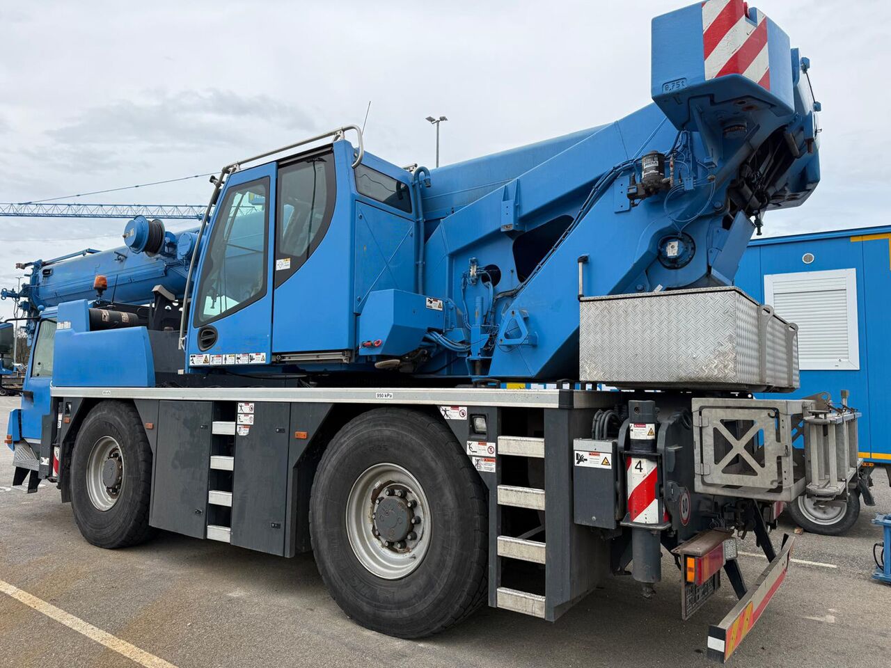 LIEBHERR LTM 1040-2.1 - Autogrúa: foto 2 LIEBHERR LTM 1040-2.1 - Autogrúa: foto 2