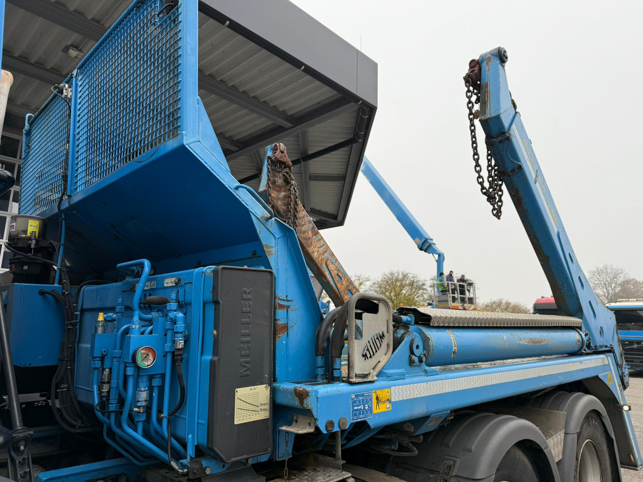 SCANIA P450 6x2 + AK16N TC - Portacontenedor de cadenas camión: foto 2 SCANIA P450 6x2 + AK16N TC - Portacontenedor de cadenas camión: foto 2