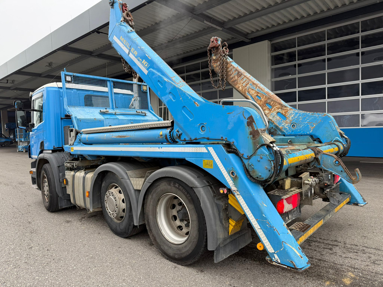 SCANIA P450 6x2 + AK16N TC - Portacontenedor de cadenas camión: foto 3 SCANIA P450 6x2 + AK16N TC - Portacontenedor de cadenas camión: foto 3