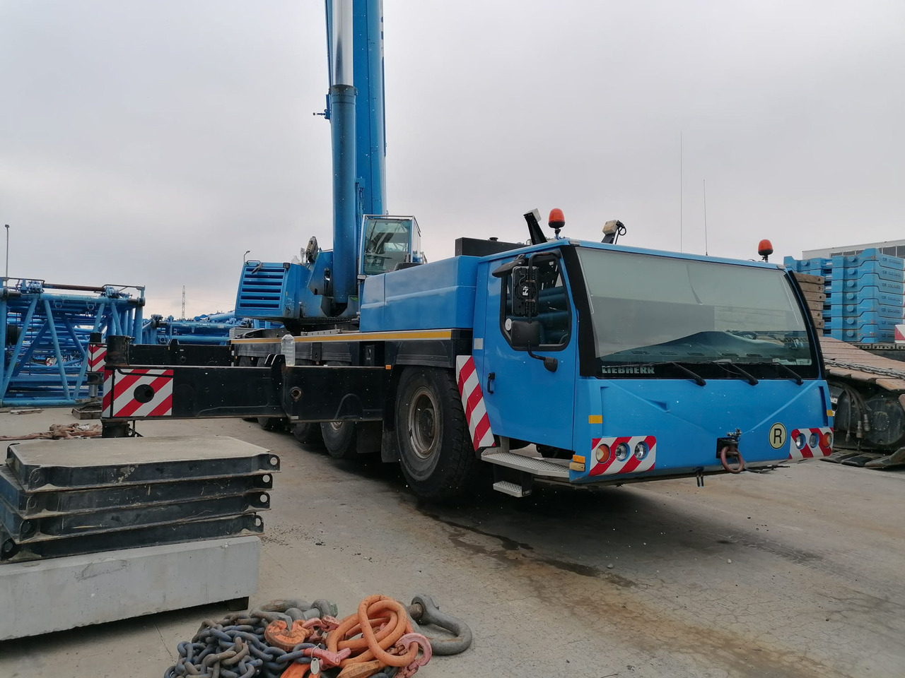 Liebherr LTM 1200-5.1 - Autogrúa: foto 1 Liebherr LTM 1200-5.1 - Autogrúa: foto 1