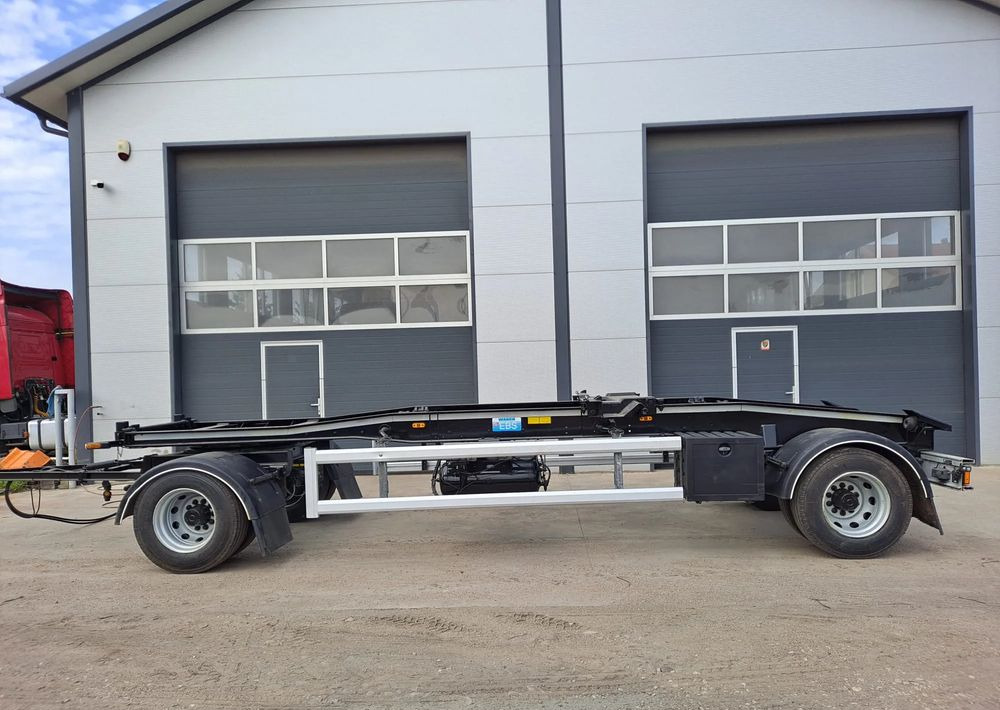 Huffermann Przyczepa do hakowca Huffermann-Moeslein - Remolque multilift/ Portacontenedores de cadenas: foto 2 Huffermann Przyczepa do hakowca Huffermann-Moeslein - Remolque multilift/ Portacontenedores de cadenas: foto 2