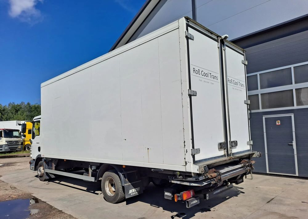 Frigorífico camión MAN TGL 12.220 Chłodnia agregat WKD-II SR: foto 10 Frigorífico camión MAN TGL 12.220 Chłodnia agregat WKD-II SR: foto 10