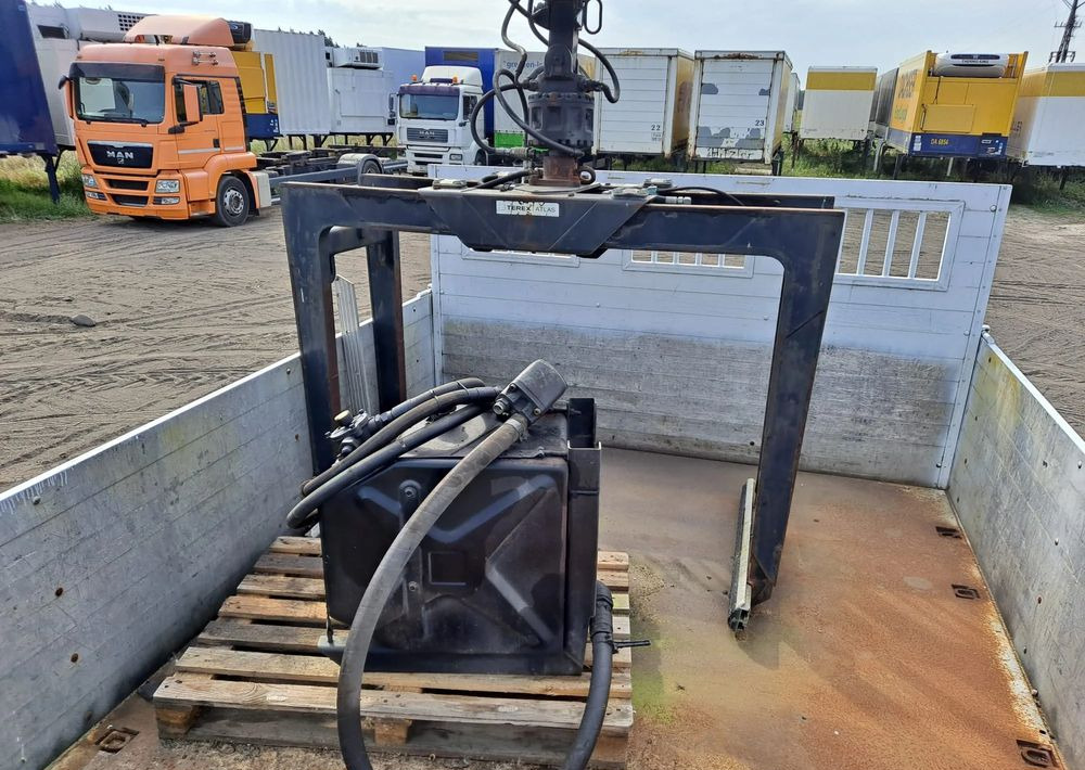 Mercedes-Benz Urządzenie dźwigowe HIAB XS122 - Volquete camión: foto 3 Mercedes-Benz Urządzenie dźwigowe HIAB XS122 - Volquete camión: foto 3