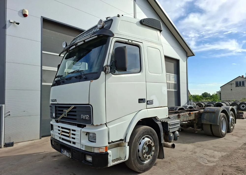 Volvo FH 420 6x2 - Chasis camión: foto 1 Volvo FH 420 6x2 - Chasis camión: foto 1