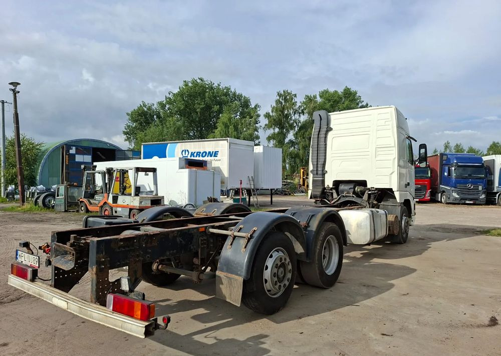 Volvo FH 420 6x2 - Chasis camión: foto 4 Volvo FH 420 6x2 - Chasis camión: foto 4