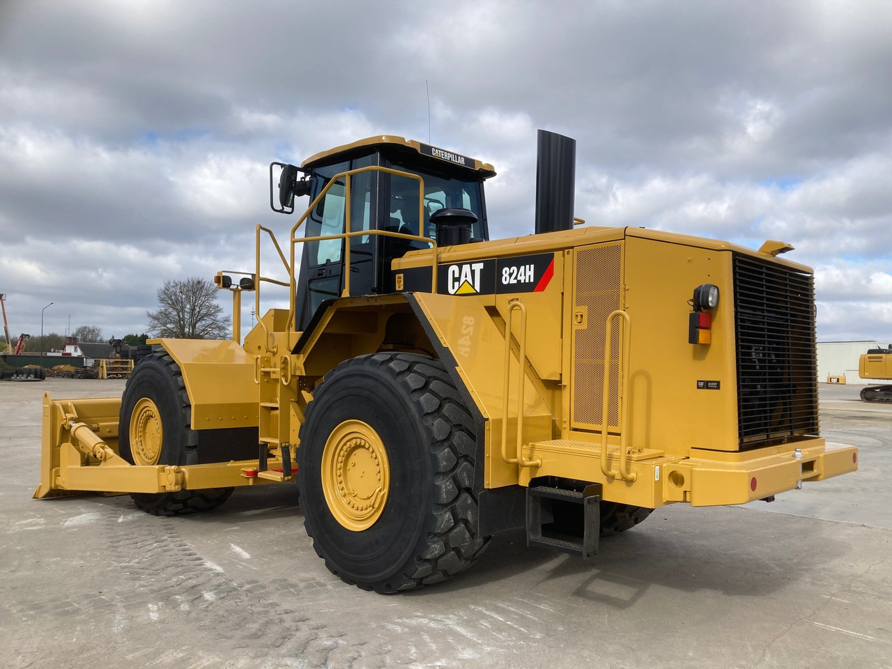 CATERPILLAR 824H - Bulldozer: foto 1 CATERPILLAR 824H - Bulldozer: foto 1