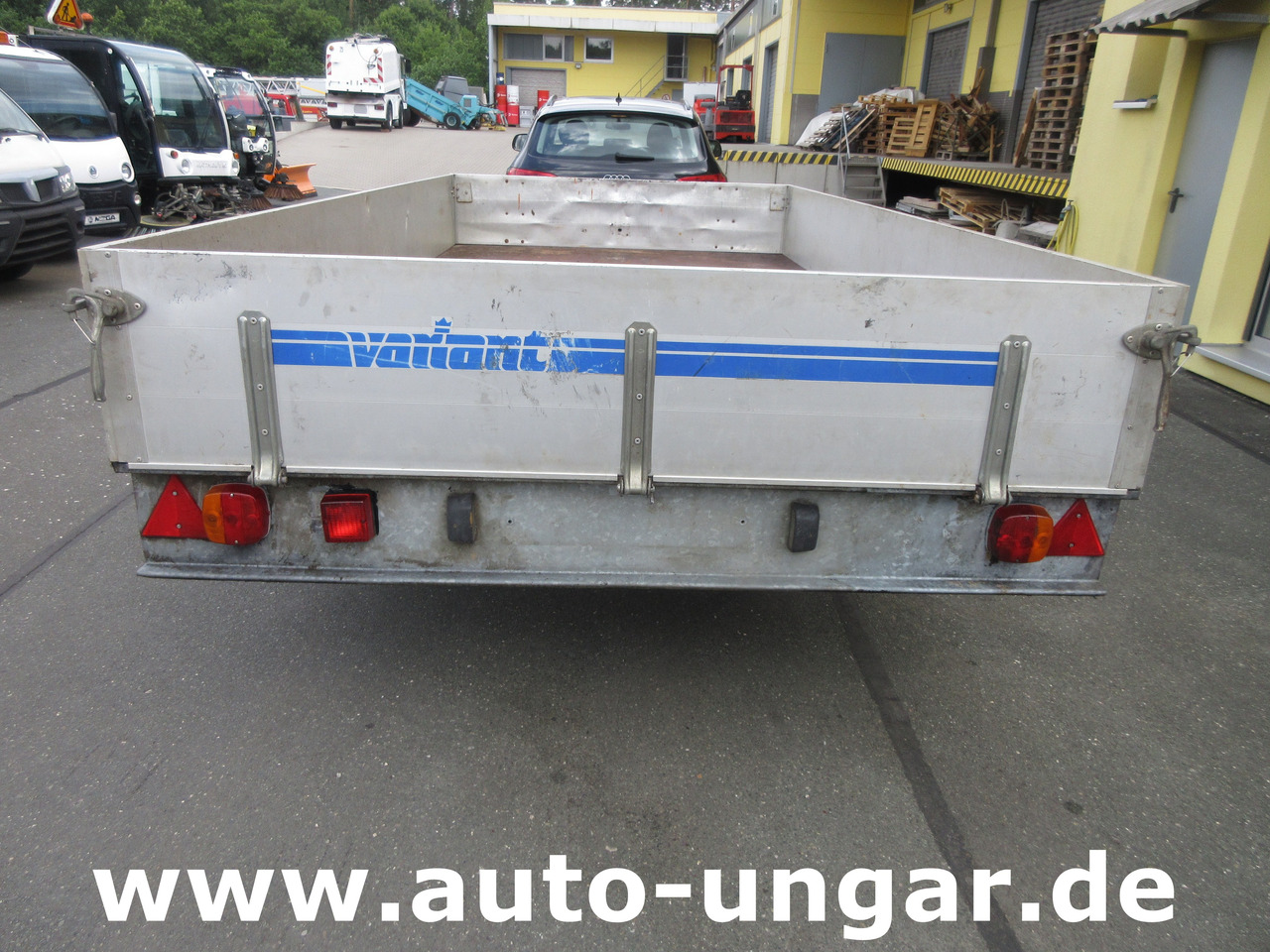 Buhl Variant 2000 Anhänger Pritsche Hochlader 2.000kg Alubordwände - Remolque plataforma/ Caja abierta: foto 3 Buhl Variant 2000 Anhänger Pritsche Hochlader 2.000kg Alubordwände - Remolque plataforma/ Caja abierta: foto 3
