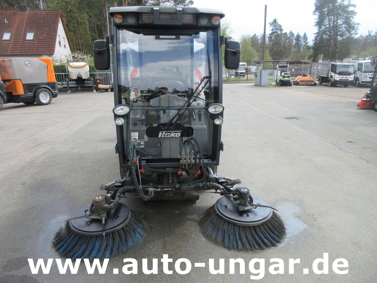 Hako Citymaster CM1250 Kehrmaschine 4x4 Knicklenkung Kommunalfahrzeug - Barredora vial: foto 2 Hako Citymaster CM1250 Kehrmaschine 4x4 Knicklenkung Kommunalfahrzeug - Barredora vial: foto 2