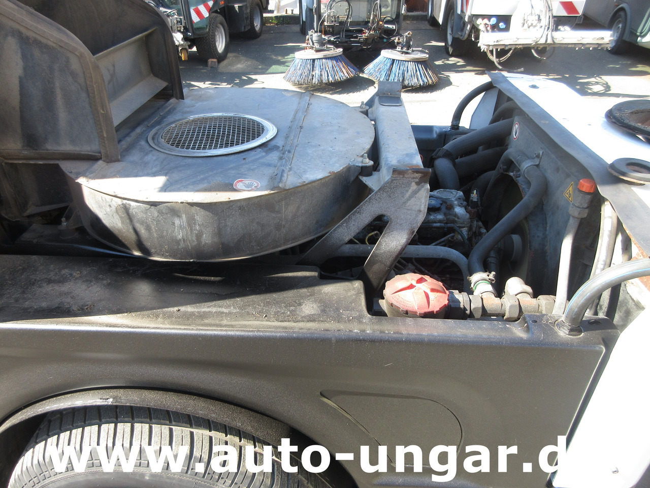 Barredora vial NILFISK CR3500 CityRanger Schmidt Flexigo Multigo 4x4 Kehrmaschine Geräteträger: foto 7