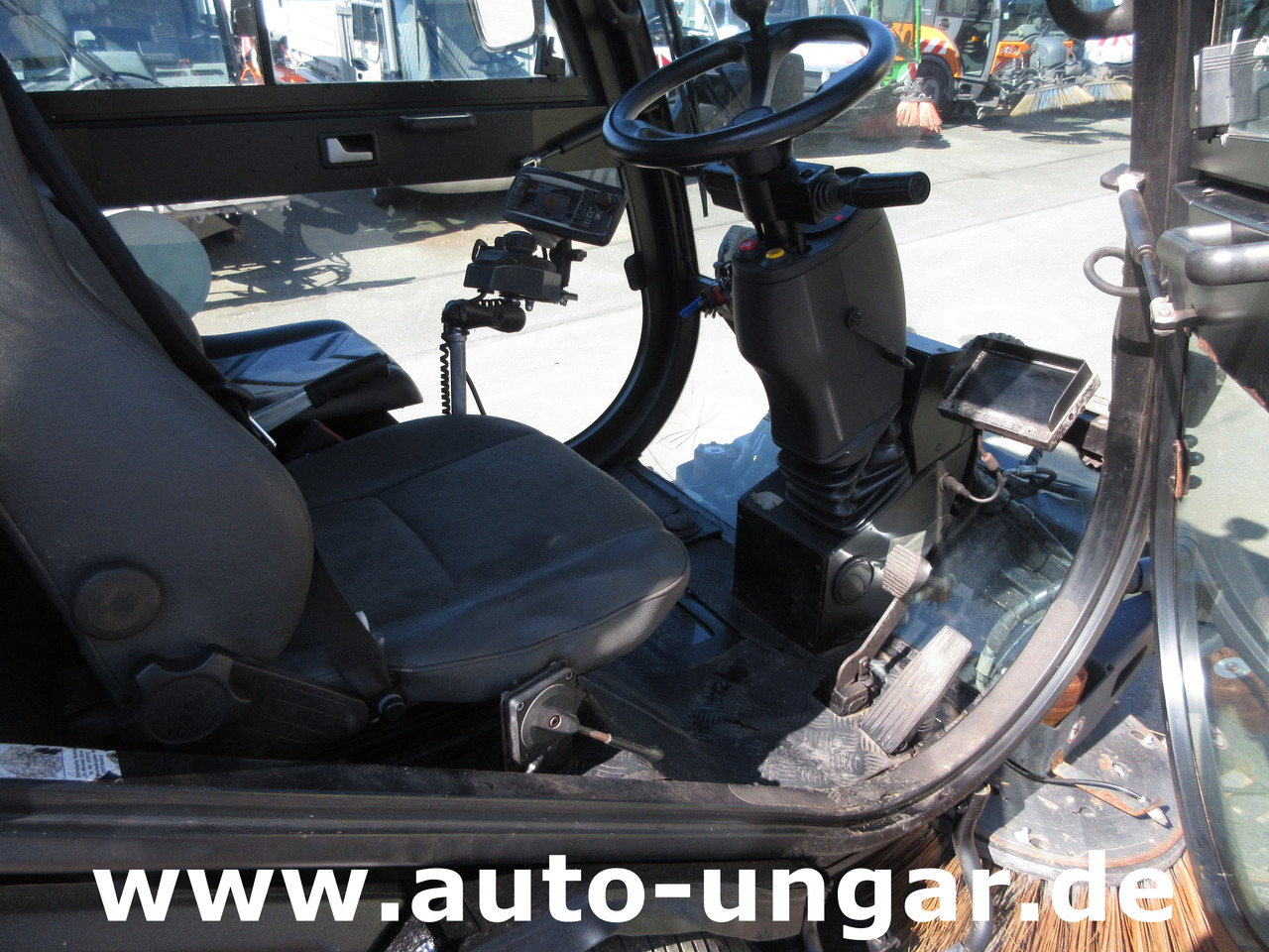 Barredora vial NILFISK CR3500 CityRanger Schmidt Flexigo Multigo 4x4 Kehrmaschine Geräteträger: foto 13