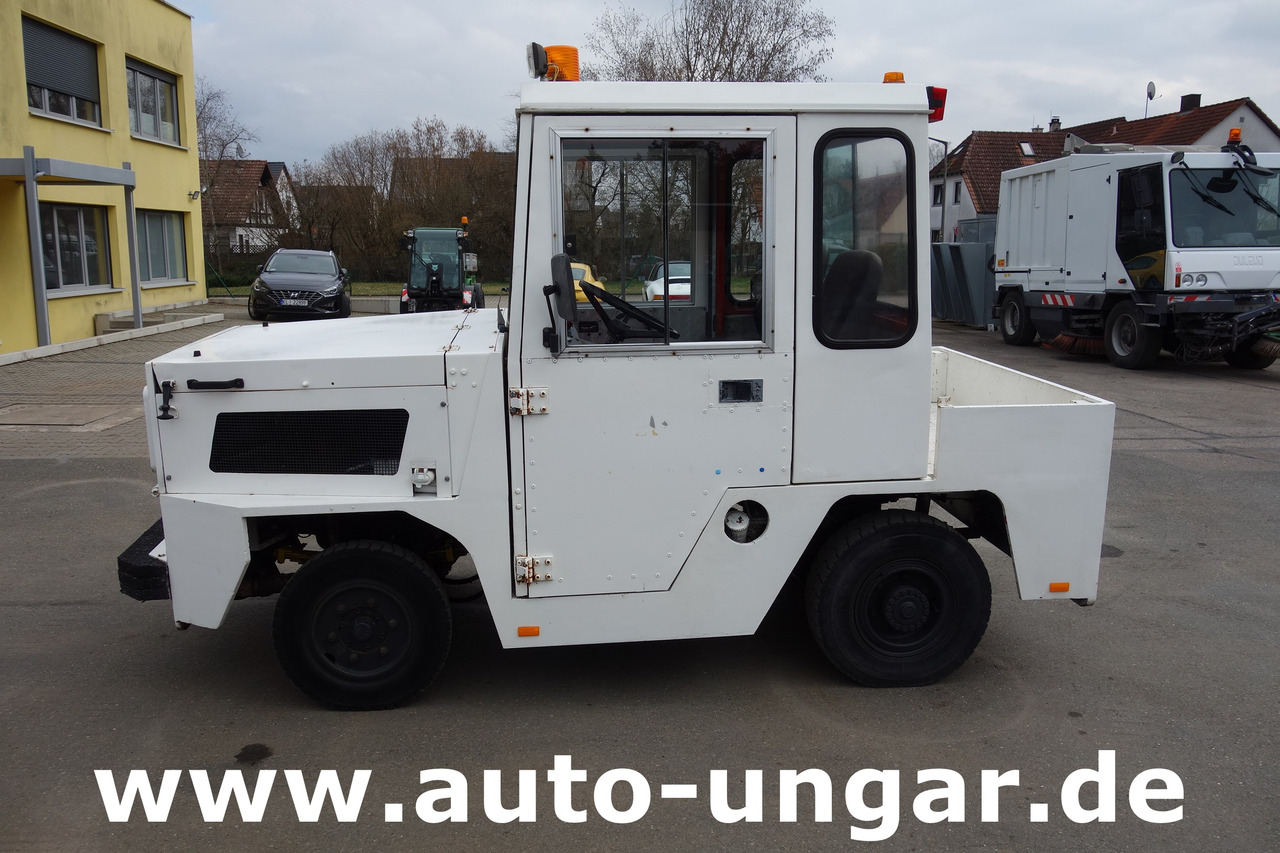 ROFAN ZD44F Jenbacher Pushback Pull - Tractor GSE Gepäckschlepper Industrieschlepper - Tractor de equipaje: foto 4 ROFAN ZD44F Jenbacher Pushback Pull - Tractor GSE Gepäckschlepper Industrieschlepper - Tractor de equipaje: foto 4