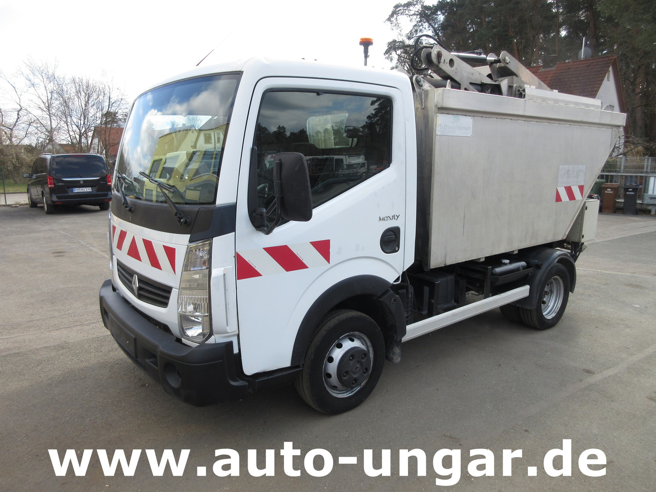Renault Maxity Müllwagen 3.500kg Lifter Presse Kipper Tritt - Camión de basura: foto 3 Renault Maxity Müllwagen 3.500kg Lifter Presse Kipper Tritt - Camión de basura: foto 3